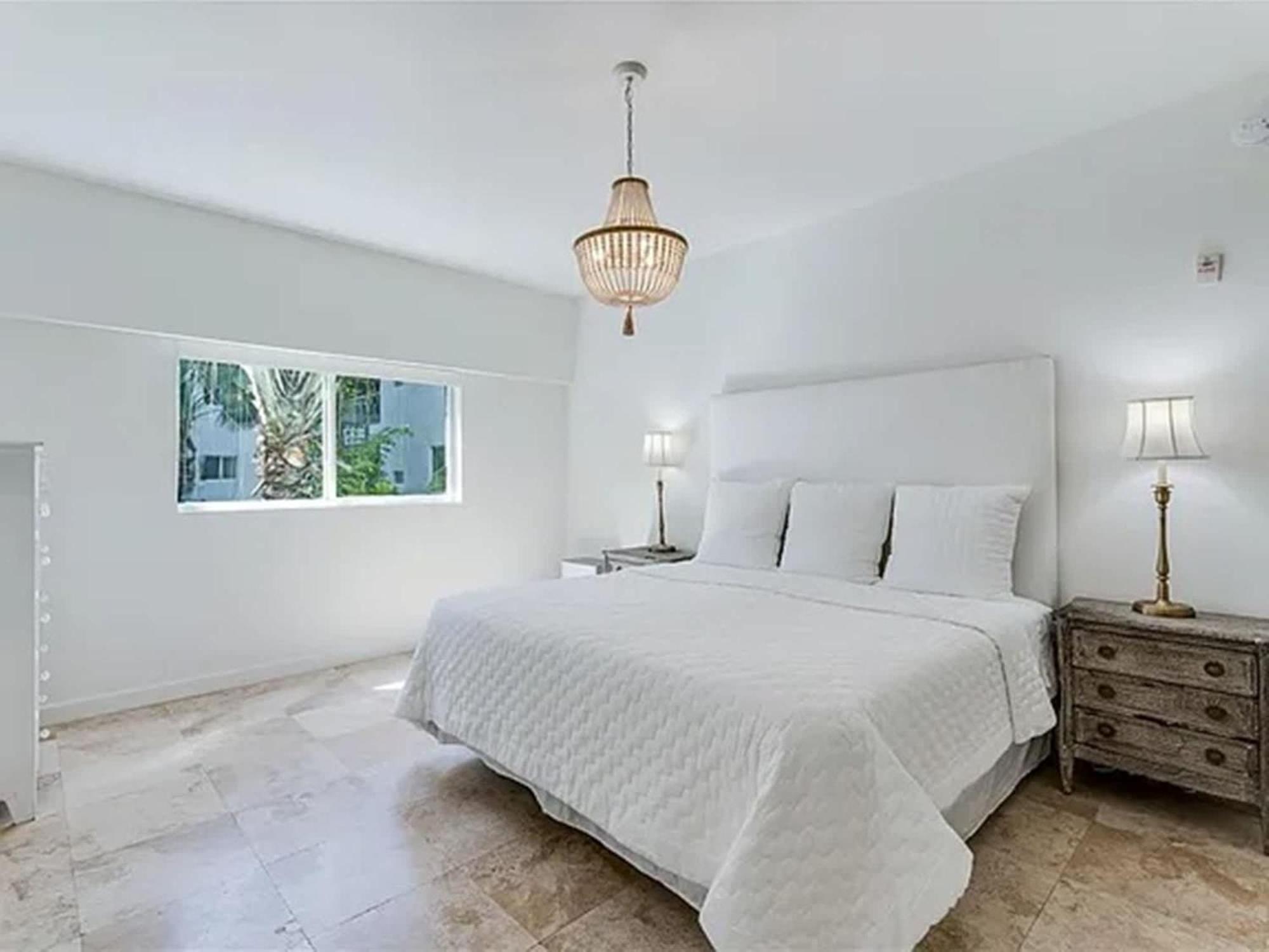 Apartment Retreat In Coconut Grove With Private Patio Miami