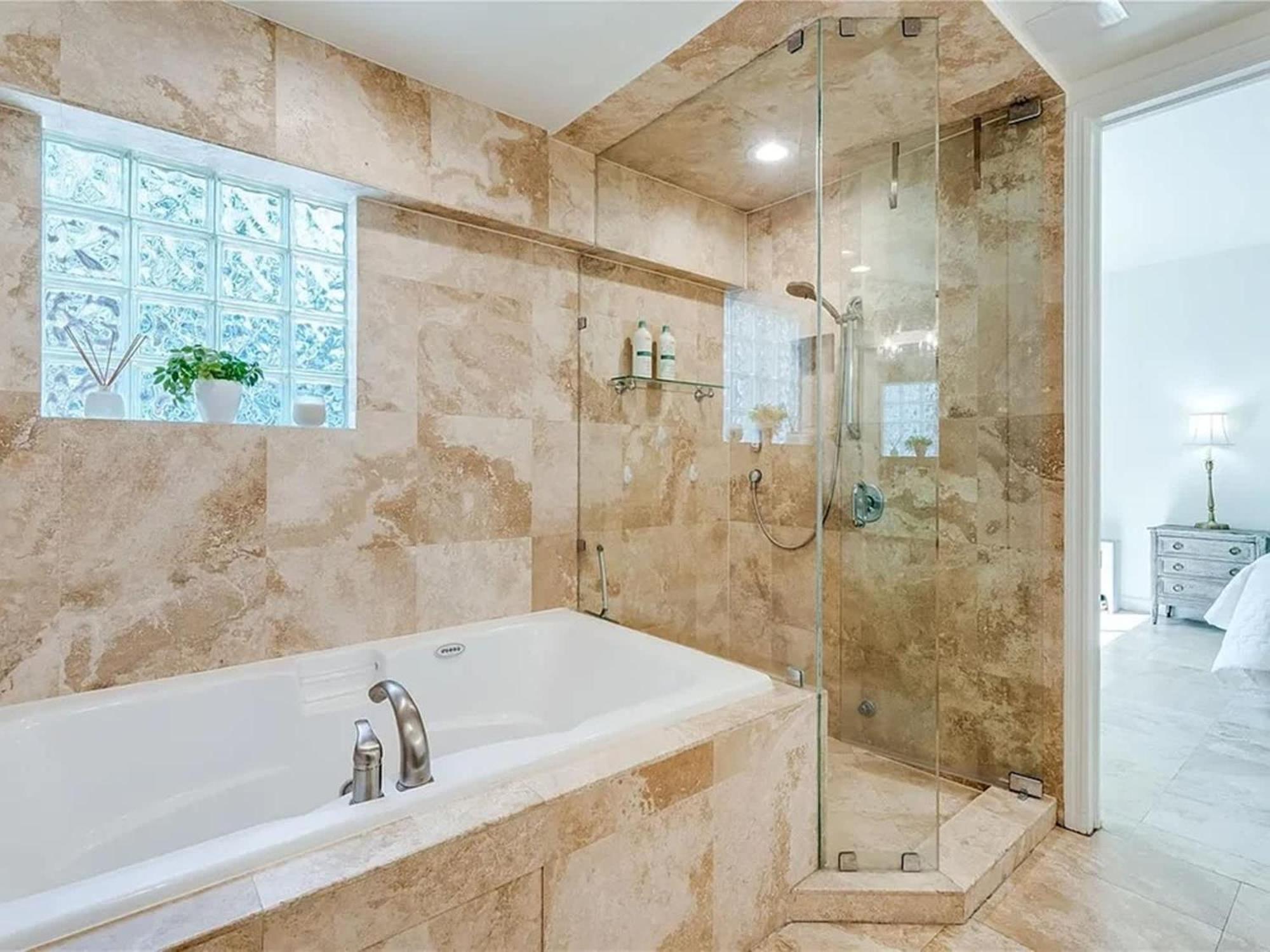 Retreat In Coconut Grove With Private Patio *